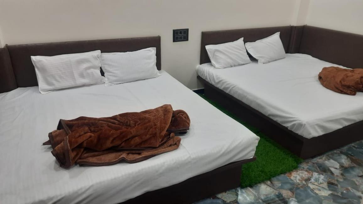 Golden Guest House อุจเจน ภายนอก รูปภาพ